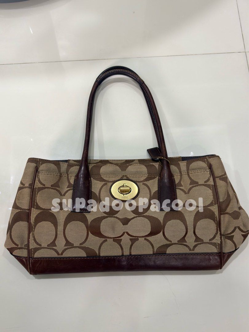 authentic Coach Hamptons Madeline Signature Satchel (Category: Shoulder Bags) located in Cebu City. Submitted by supadoopacool (Listing ID 1461177219, Image 1). Description: interest check ! Coach Hamptons Madeline Signature Satchel authentic drop offers cross-posted.