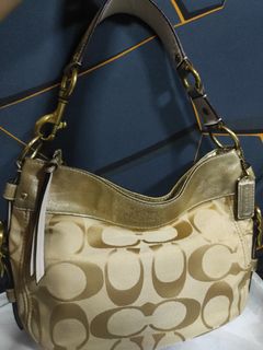(Category: ) located in . Submitted by korea_bags (Listing ID 1460924821, Image 1). Description: .