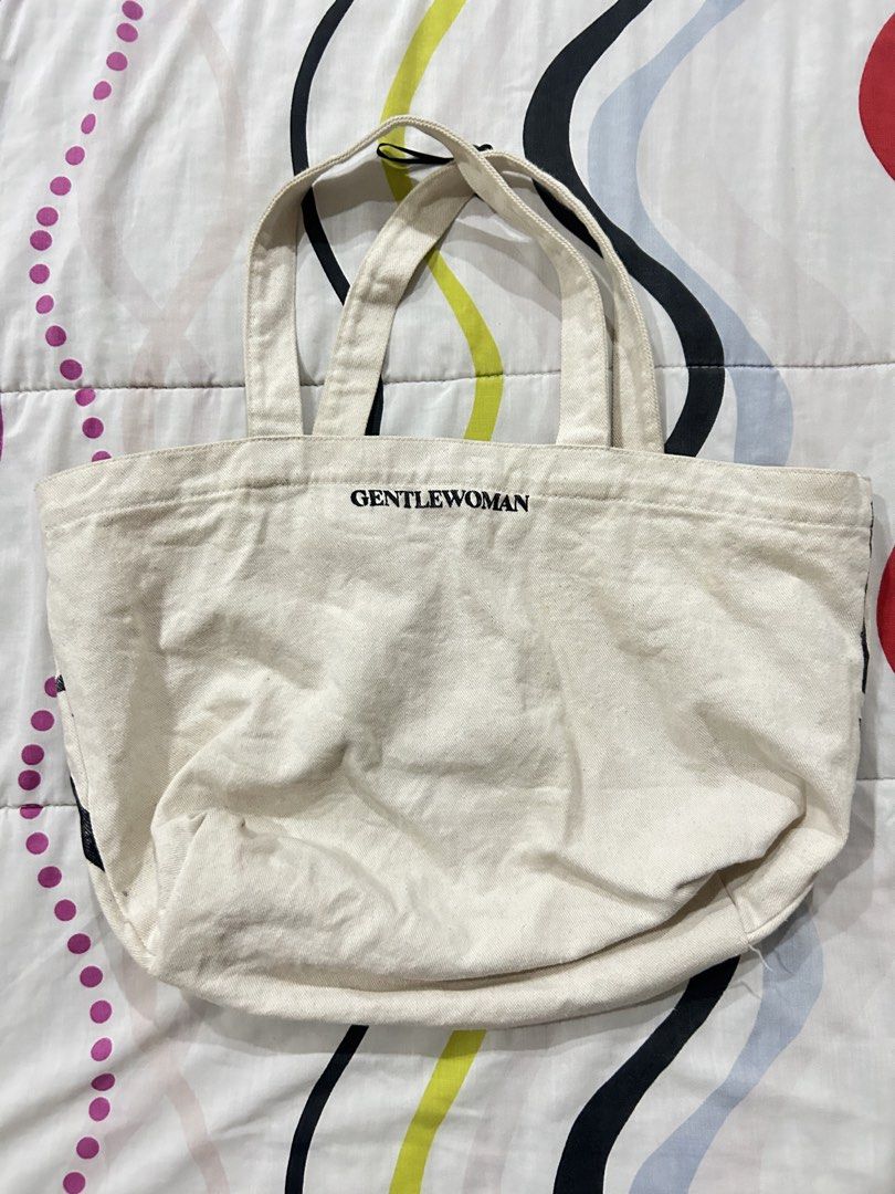 Authentic gentle woman bag (Category: Tote Bags) located in Pasig City. Submitted by chloelovespink (Listing ID 1461233116, Image 2). Description: - Bought in Thailand 🇹🇭 - Well taken care of, see pics for reference - Has ballpen stain inside the bag, but not visible outside .