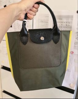（分類：）位於 。 由 scarletteyer 提交（商品編號 1461310116，圖片 1）。簡介： 。
