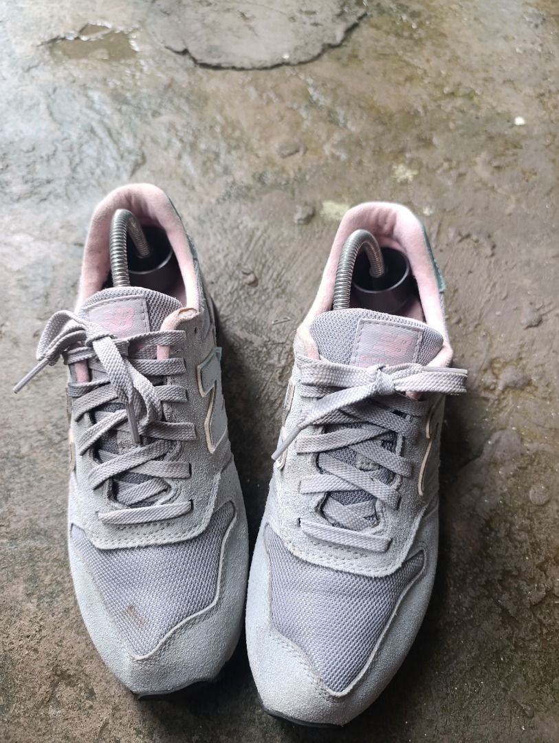 Authentic New Balance 373 Sneakers (Category: Sneakers) located in Bulacan. Submitted by koritoo (Listing ID 1461117383, Image 2). Description: Authentic New Balance 373 Sneakers Good condition, no box Size: USA 7 UK 6 EUR 37.5 CM 24.