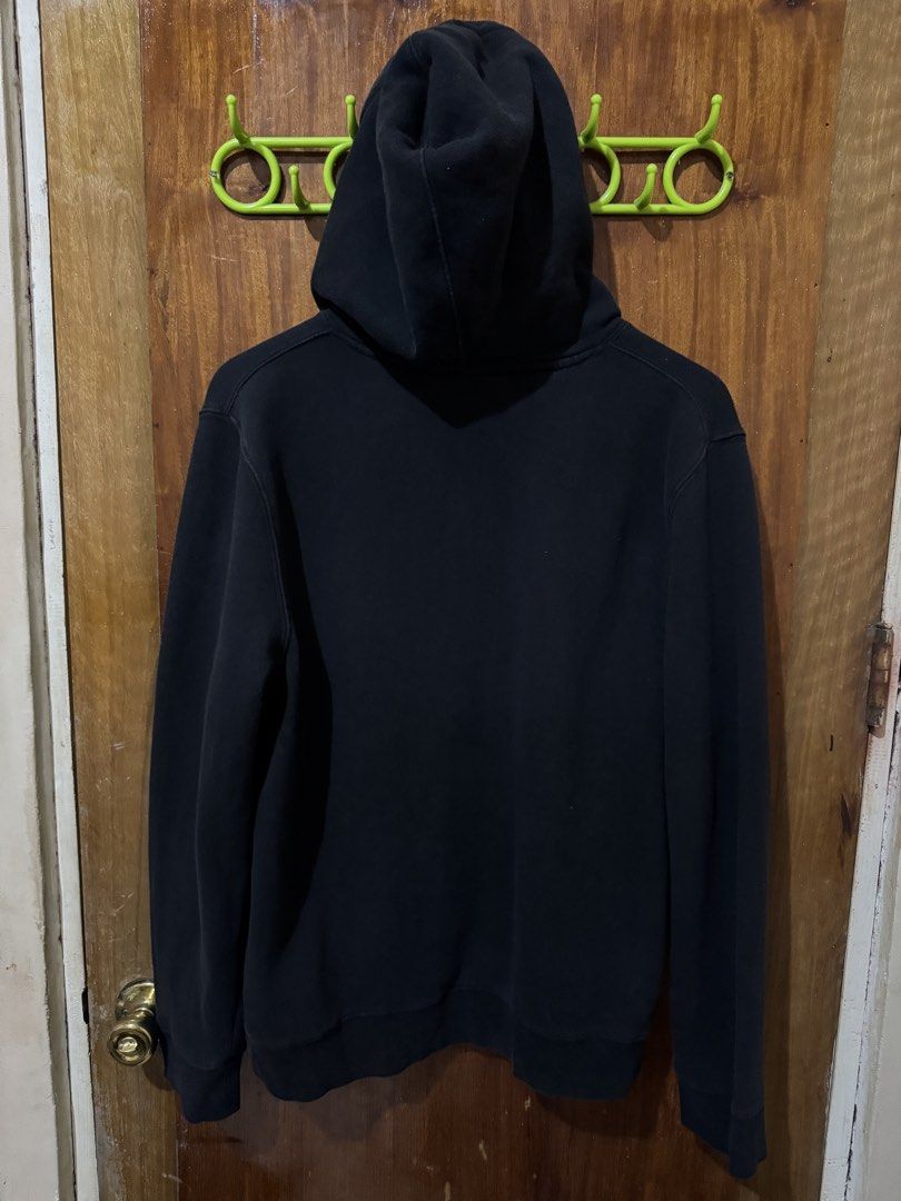 Authentic Stussy script hoodie (Category: Hoodies) located in Manila. Submitted by forbidden.thrift (Listing ID 1461134905, Image 2). Description: Stussy script hoodie authentic tags psg out dimes 22x27 .
