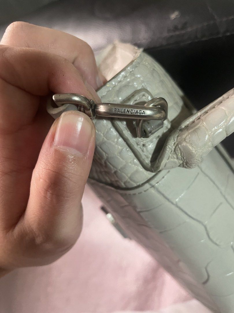 Balenciaga (Category: Luxury Bags & Wallets) located in Baguio. Submitted by li_aaan (Listing ID 1461145503, Image 3). Description: Balenciaga Hourglass Small Croc Embossed Light gray color Details posted.