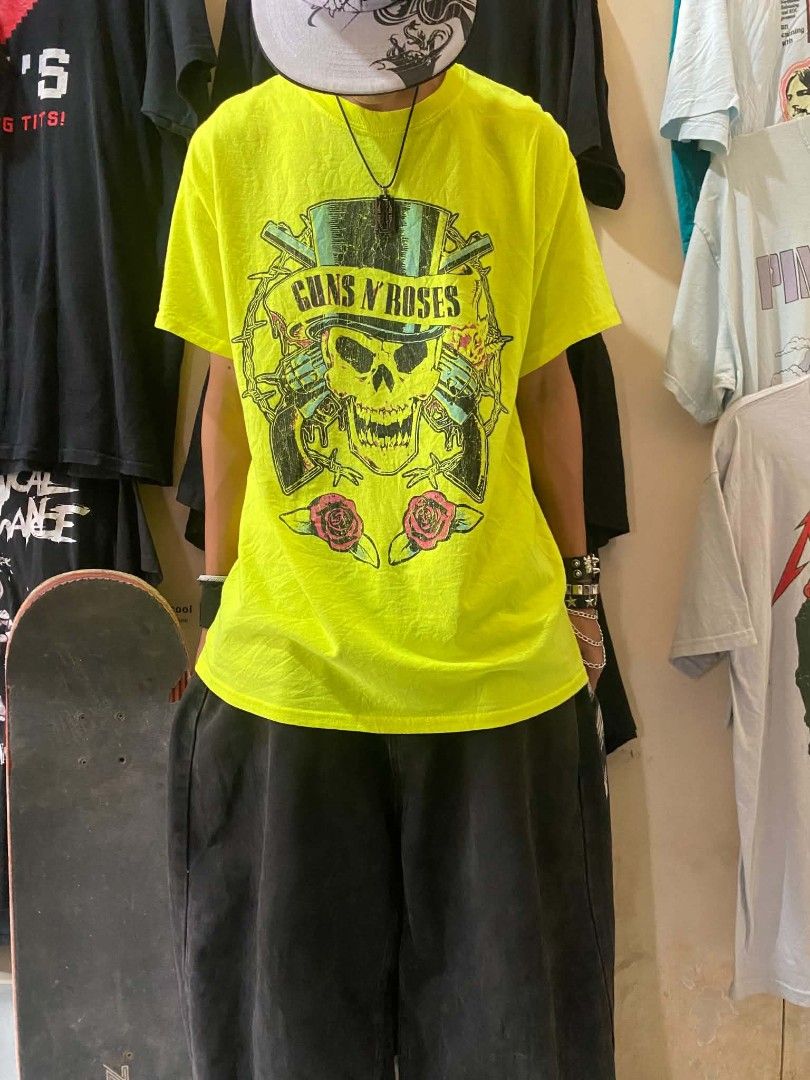 Band shirt (Category: Activewear) located in Minglanilla. Submitted by lyxxs (Listing ID 1461192361, Image 1). Description: .