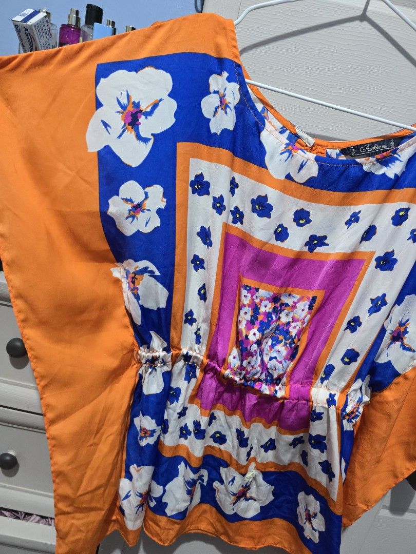 Bandana Top (Category: Blouses) located in Quezon City. Submitted by dinesaur (Listing ID 1461302719, Image 2). Description: .