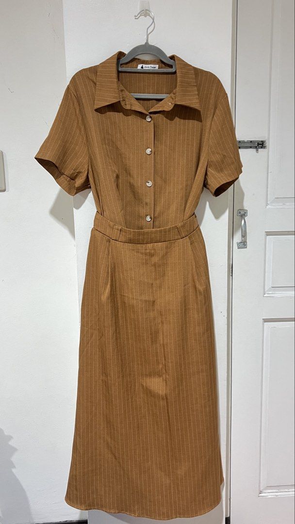 Bangkok Coords (Category: Sets or Coordinates) located in Cebu City. Submitted by fromreggg (Listing ID 1461132311, Image 3). Description: Bangkok Coords (Never been used) Color Tan/Brown Free size Fits S-2XL Garterized skirt P400.