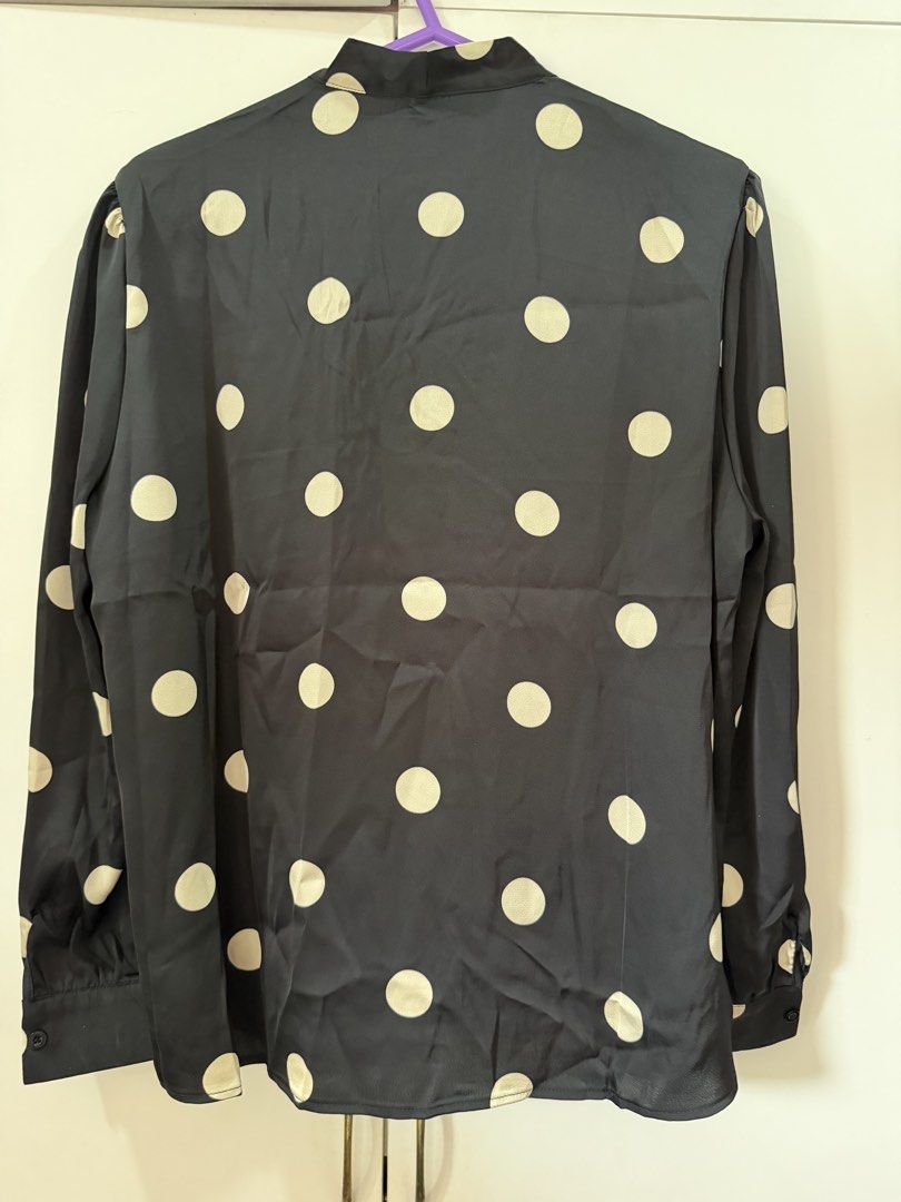 Bangkok polka dot blouse (Category: Blouses) located in Pasig City. Submitted by stuffinmykloset (Listing ID 1461121111, Image 2). Description: Shoulders 16.5 inches Armpit/arms 7.5” Armpit to armpit 23” .