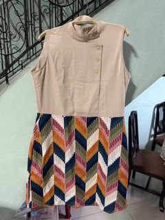 (Category: ) located in . Submitted by aprilluxcloset0812 (Listing ID 1461292547, Image 1). Description: .
