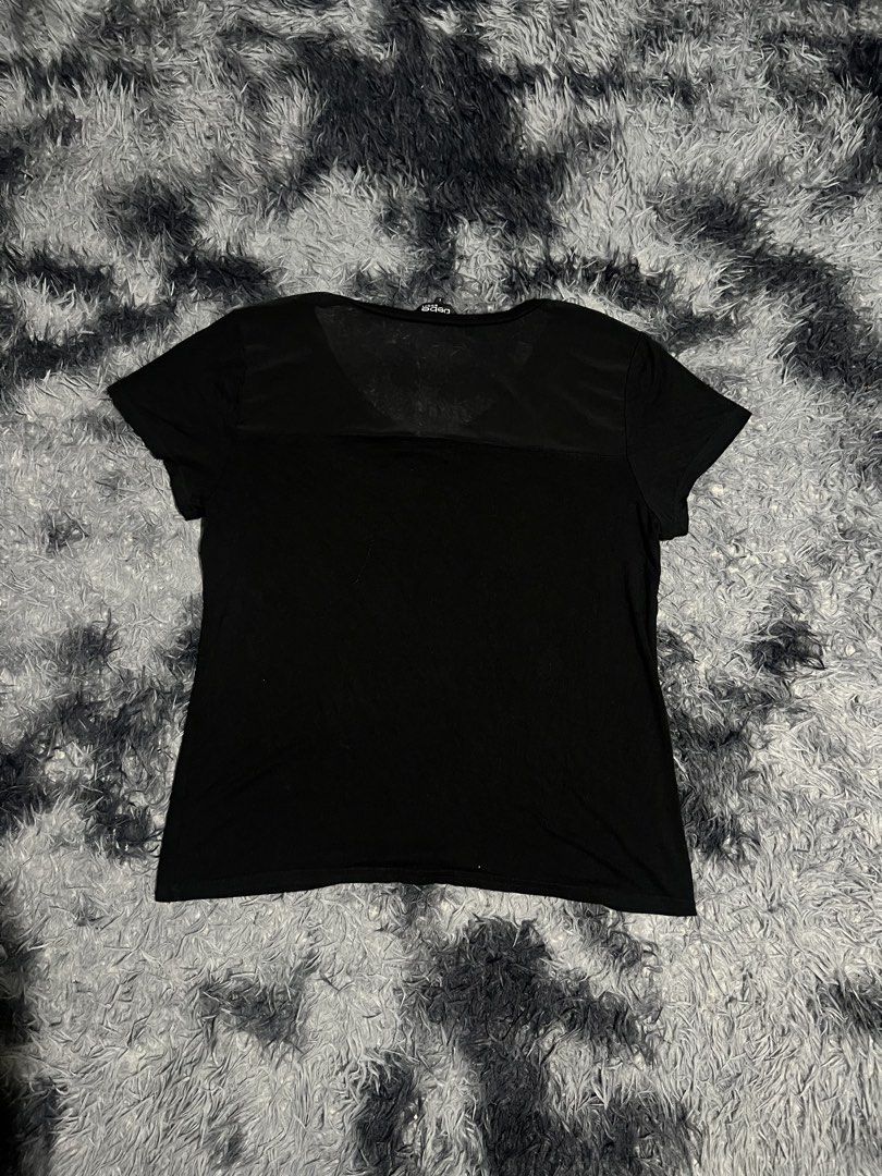 Bebe Black TShirt with Logo Graphic (Category: Shirts) located in Cebu City. Submitted by drip_block (Listing ID 1461231987, Image 2). Description: Dimes 17x25 Cut washtag - Brand: Bebe - Color: Black - Features: Bebe logo across chest with striped detail - Material: Soft fabric - Fit: Comfortable - Occasion: Casual wear.