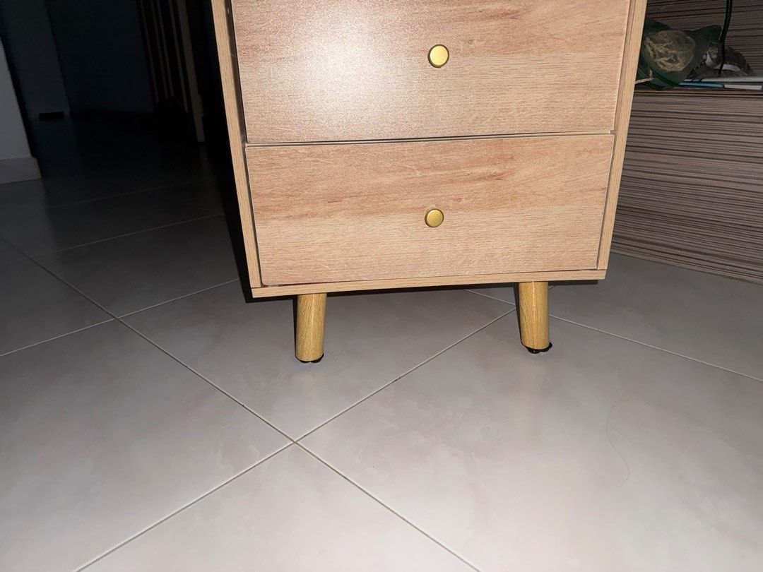 bedside table (Category: Tables & Sets) located in Singapore. Submitted by cherqooo (Listing ID 1461217510, Image 2). Description: .