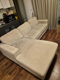 (Category: ) located in . Submitted by kimcheeboy (Listing ID 1461317954, Image 1). Description: .