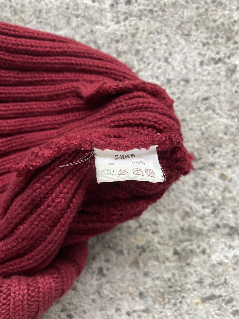 Ben Davis Beanie (Category: Beanies) located in Rizal. Submitted by various.stuff (Listing ID 1461243976, Image 3). Description: Item: Ben Davis Beanie Dimes: 9.5 x 9 Condition: Excellent Color rate: 9.5/10 Issue: none .