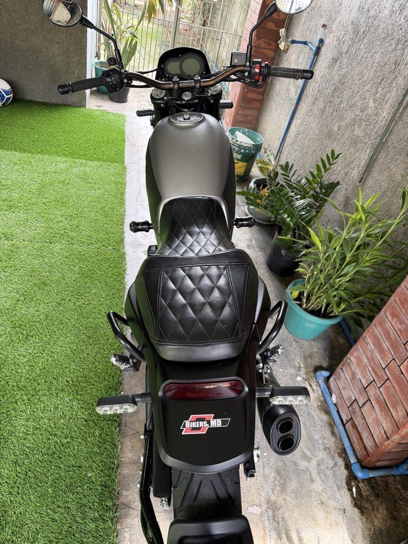 Benelli Leoncino 500 (Category: Motorbikes for Sale) located in Quezon City. Submitted by bikermd (Listing ID 1461206159, Image 3). Description: 500cc expressway legal scrambler type motorcycle. Classic look! Nice little growl. Upgraded with auxillary lights and custom leather seat. New pirelli angel st tires. .