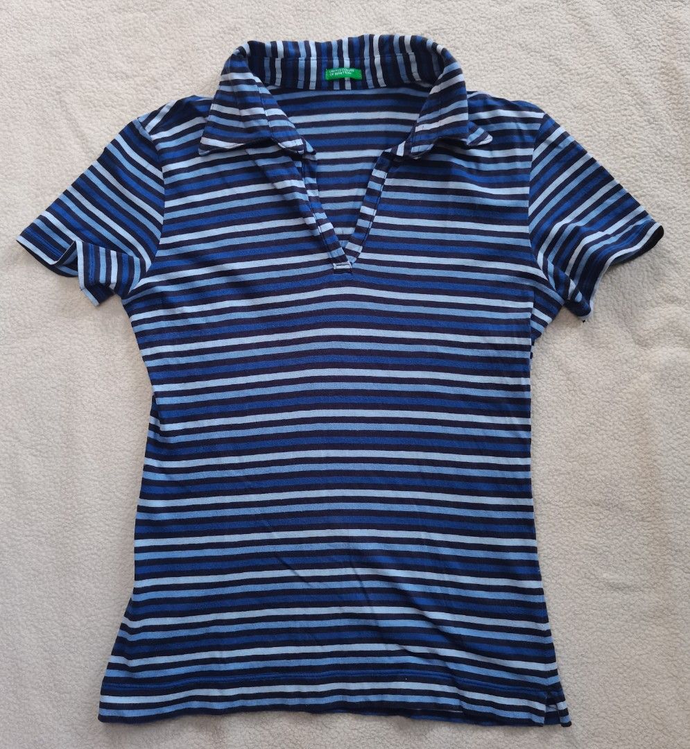 Benetton horizontally striped V-neck polo (Category: Blouses) located in Santa Cruz. Submitted by oddpenguin-4575 (Listing ID 1461282124, Image 2). Description: 📌.....P L E A S E R E A D..... 📌measurement:Laid flat Sh-15.5"/Sleeve-6.5"/Chest-16.5"/Lenght-23"/armhole-5.5"/armpit-7" 📌size:Filipino size is Extra Small (XS). 📌color-9/10 📌Brand: United Colors of Benetton (Benetton Japan Co., Ltd.) 📌This Benetton horizontally striped V-neck polo 