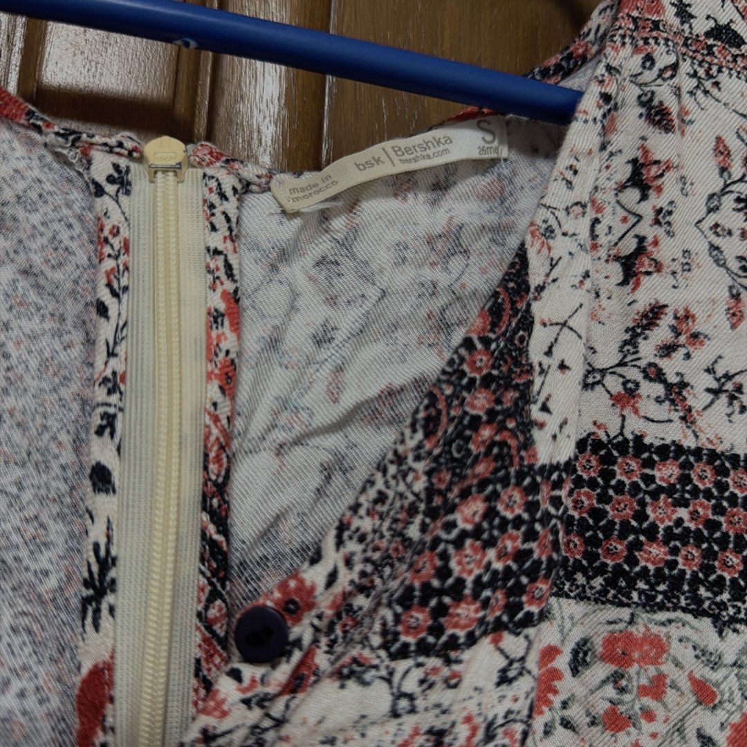 Bershka Floral Patchwork Romper (Category: Rompers) located in Pasig City. Submitted by niniky.a (Listing ID 1461298176, Image 3). Description: - Cute patchwork romper from Bershka - All-over floral print - Tie waist detail - Front zipper closure - 3/4 sleeves with tie detail - Lace trim at the hem - Ideal for casual outings - S on tag but can fit XXS-XS.