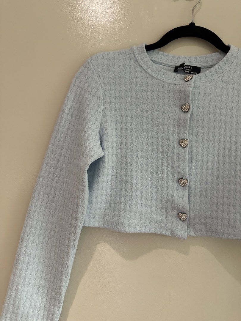 Bershka Light Blue Cropped Cardigan (Category: Longsleeves) located in San Juan City. Submitted by keep.it.clean (Listing ID 1461163605, Image 3). Description: In good condition Soft material.