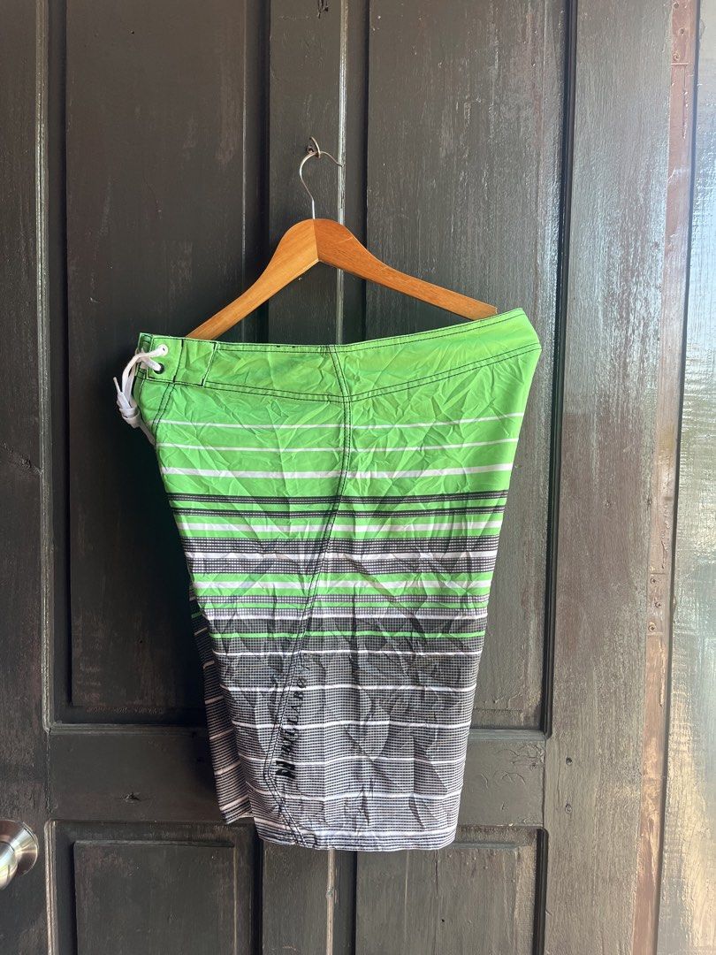 BILLABONG (Category: Swim Trunks & Board Shorts) located in Ipil. Submitted by cris_1999_fire (Listing ID 1461224870, Image 3). Description: Billabong Waist:32-34 Length:21 Excellent condition No issue.