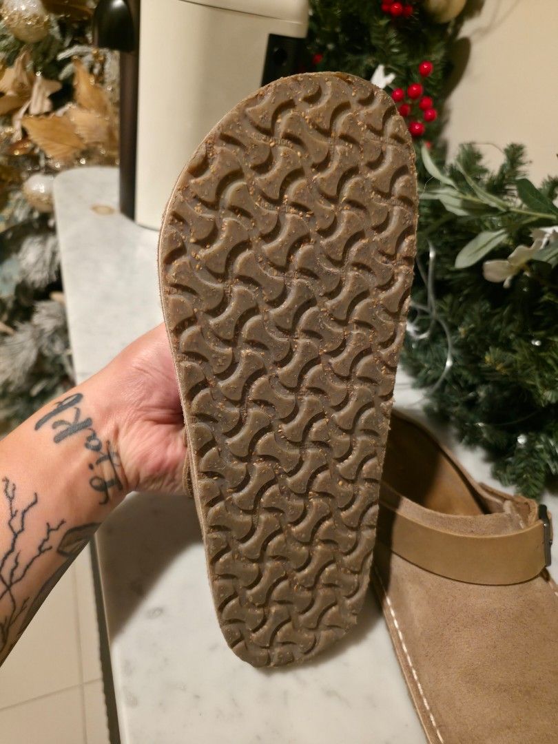 Bitkenstock LUTRY in taupe (Category: Casual Shoes) located in Manila. Submitted by riri_94 (Listing ID 1461257689, Image 2). Description: Bought at Birkenstock Central Squarr BGC for 12.9k last August 2 month old only / Size 43 or 10-10.5 US RFS: Dont fit my style Negotiable / BGC meetup.