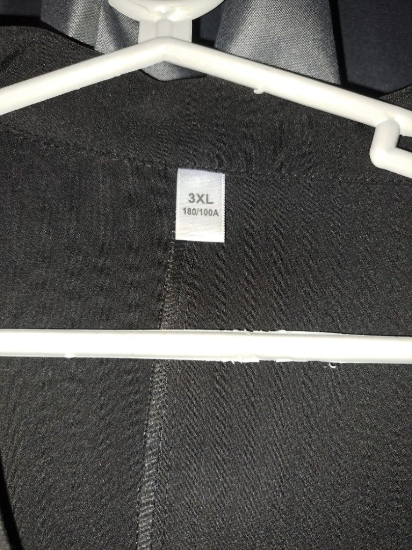 Black Blazer 3XL (Category: Coats, Jackets and Outerwear) located in Cabuyao City. Submitted by _closetbysue (Listing ID 1461138913, Image 2). Description: - Classic fit black blazer - Single button closure - Textured material - Cuffed sleeves - Ideal for work or smart casual occasions.
