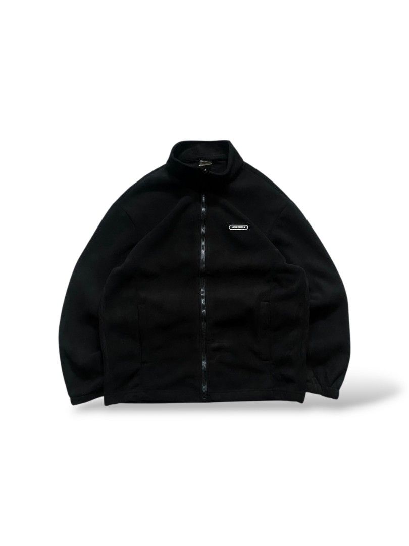 Black Fleece Zip-Up Jacket (Category: Coats, Jackets and Outerwear) located in Manila. Submitted by dripfolk.ph (Listing ID 1461281569, Image 1). Description: Black Full Zip Fleece Jacket Measurements (inches) Length: 26.5 Width: 22 10/10 condition | flaw: none | stain: none 10/10 color rate +shipping fee ➖ JnT shipping courier ➖ Can meet up around Rodriquez, Rizal ➖ Color may vary due to lighting ➖ Kindly manage your expectations since they are 