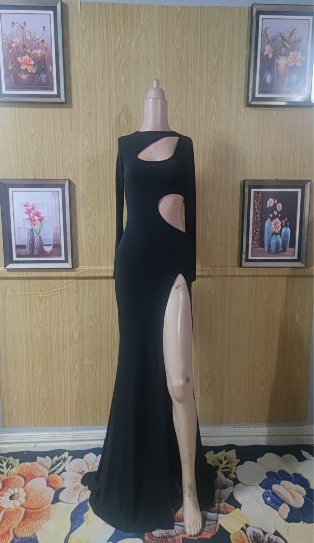 Black gown #5 (Category: Evening dresses & gowns) located in Cebu City. Submitted by prelvedbyrashaaa (Listing ID 1461257304, Image 2). Description: I had these gowns custom-made. They’re best suited for small to medium frames..