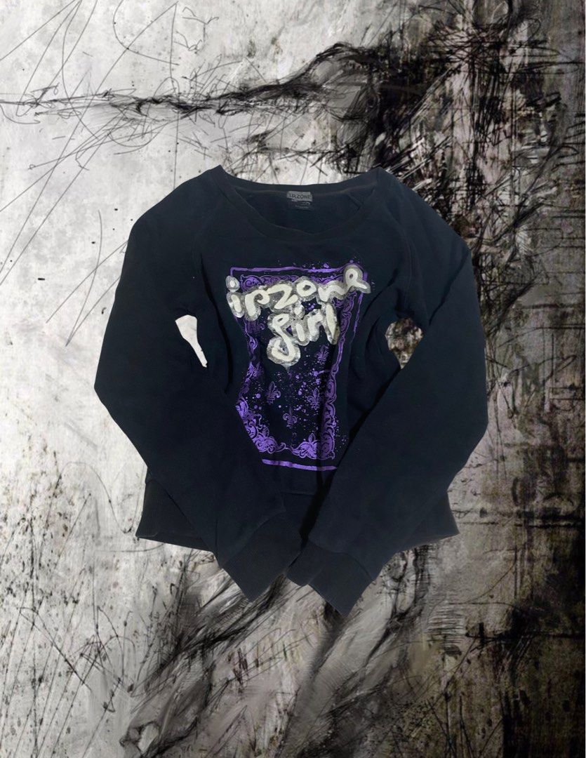 black longsleeves (Category: Longsleeves) located in Lucena. Submitted by mikagomiii (Listing ID 1461176615, Image 1). Description: buy any item from my listings to get this for free.