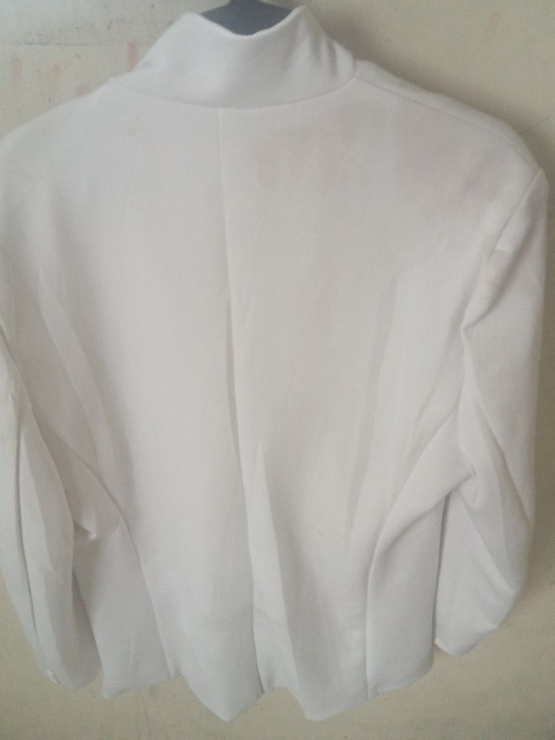 Blackjack White Blazer 4XL (Category: Coats, Jackets and Outerwear) located in Calamba. Submitted by aaronlualhati (Listing ID 1461257784, Image 2). Description: For Sale in Selling The Standard Price of Ukay Ukay Black Jack White Blazer Coat Size:4XL Used Like New All good quality in clothing seller Color:White 100%Authenticated in formal outfit Price:400 Loc:Santa Rosa City Pm me for surebuyer .