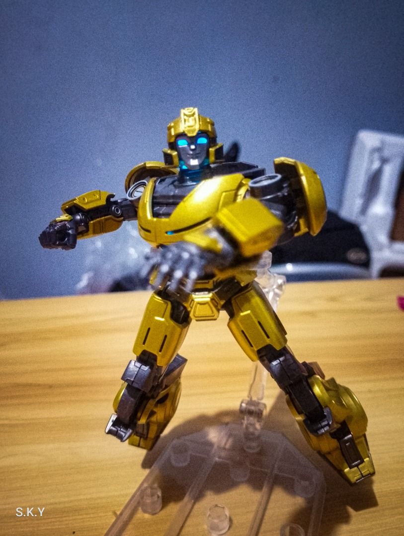 BLOKEES TRANSFORMERS ONE B-127 (Category: Action & Battle Toys) located in Caloocan City. Submitted by sky-14 (Listing ID 1461203178, Image 2). Description: BLOKEES B-127 FROM TRANSFORMERS ONE (ALREADY BUILD) W/ BOX.