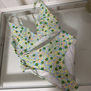 (Category: ) located in . Submitted by niniky.a (Listing ID 1461271882, Image 1). Description: .