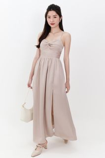 (Category: ) located in . Submitted by beau-tifulcloset (Listing ID 1461147713, Image 1). Description: .