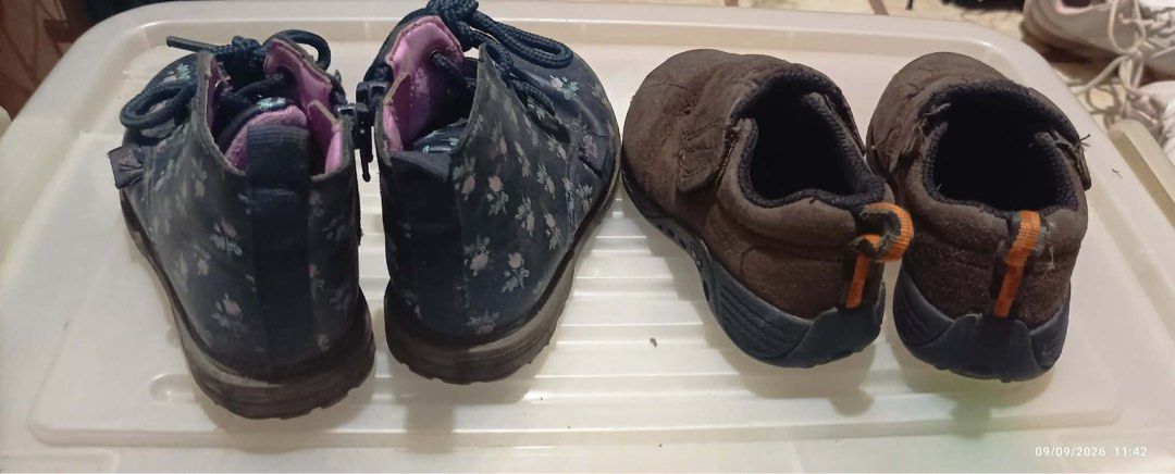 Both for 2-3 Years Old shoes/boots (Category: Other Babies Going Out Needs) located in Taytay. Submitted by crisha14344 (Listing ID 1461136552, Image 2). Description: 600 na po yung dalawa Oshkosh size 7 - Floral Ankle Boots Merrell size 8 - Slip-On Shoes May tawad pa po.