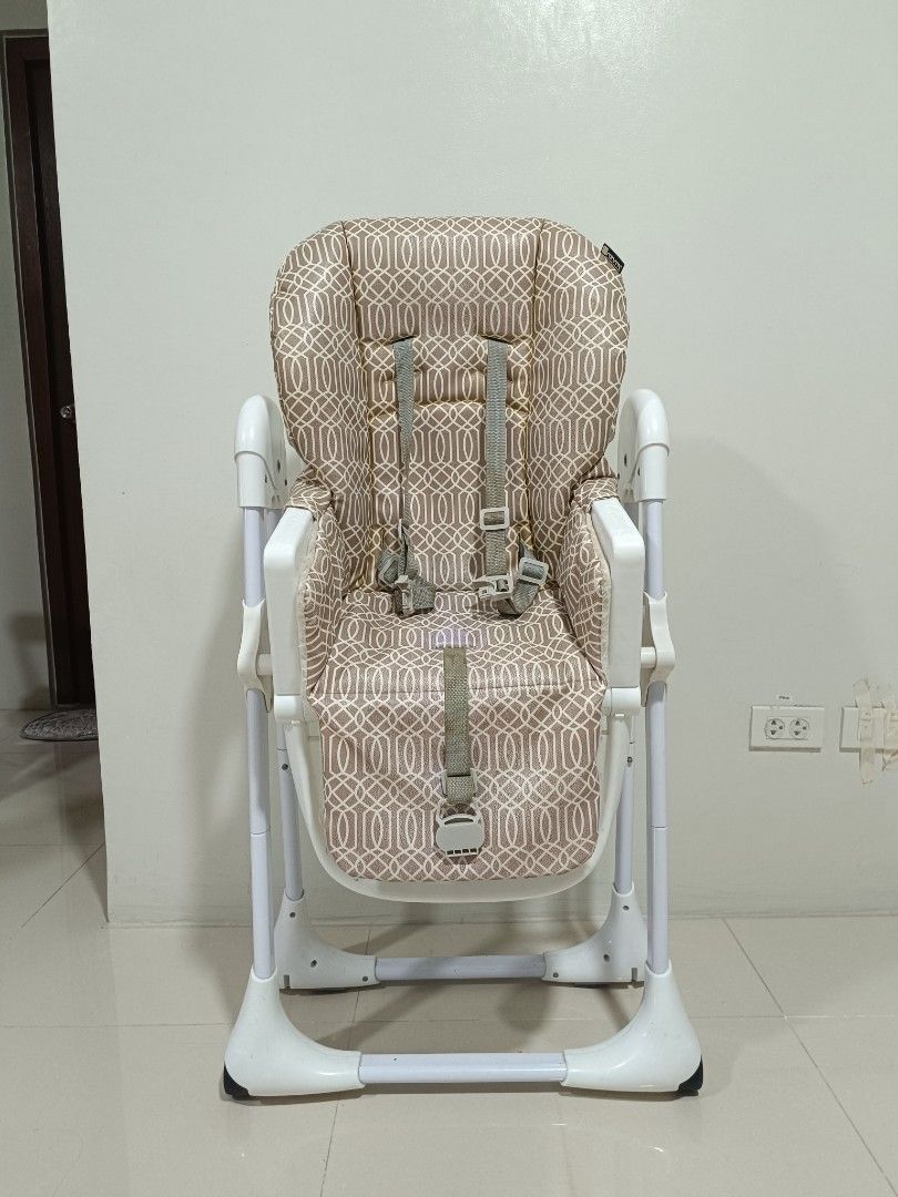 Brahmz high chair with tray (Category: Baby High Chairs) located in San Mateo. Submitted by aubrey.s (Listing ID 1461155760, Image 3). Description: - removable, comfortable padded PU seat - removable, adjustable tray - Adjustable reclining backrest - With 6 height position adjustments - 5-point safety harness - Folds for convenient storage - Free stands when folded for easy storage - With 2 front wheels - Just needs cleaning.