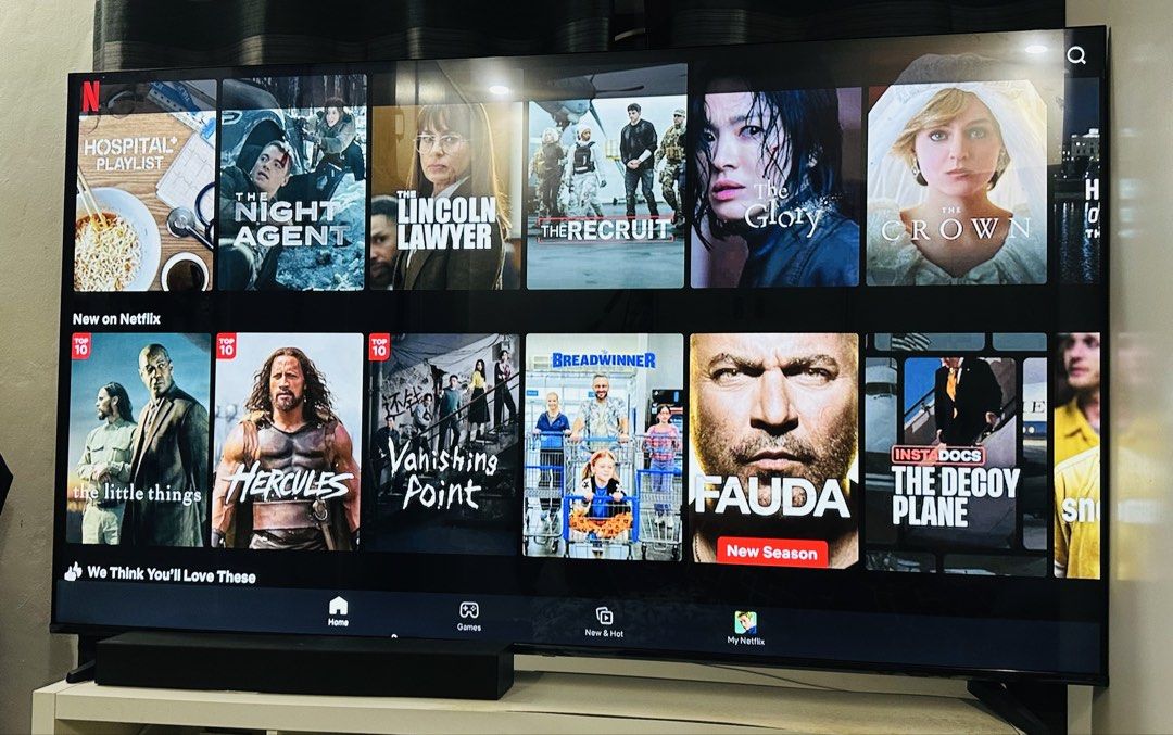 BRAND NEW ANDROID TV 75inches (Category: TV) located in Taguig. Submitted by spencertroian (Listing ID 1461264150, Image 2). Description: Brand new No brand Android tv 75inches.