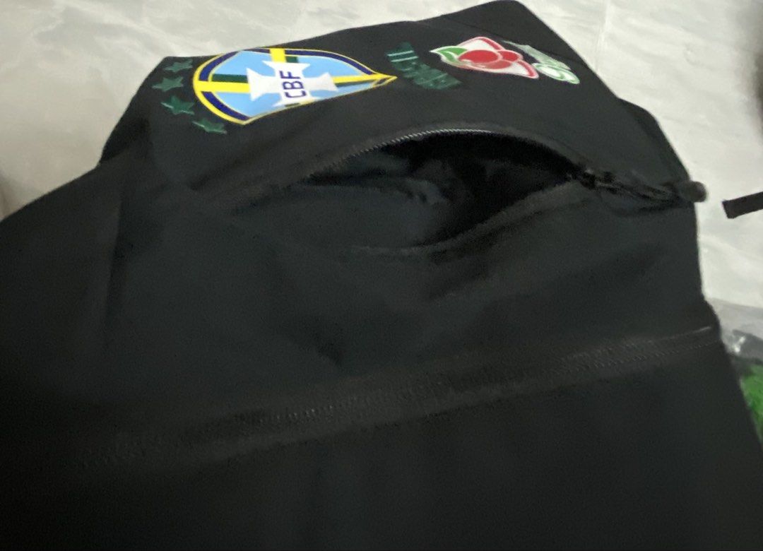 BRASZIL JACKET （分類：外套及戶外衣服）位於 Hong Kong。 由 da_plugg 提交（商品編號 1461130259，圖片 3）。簡介： 。