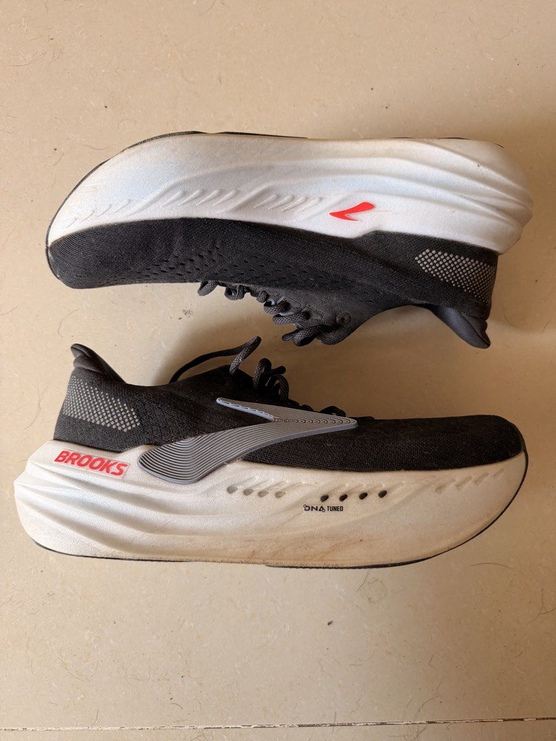 Brooks Glycerin Max (Black/Grey) (Category: Casual Shoes) located in Davao. Submitted by ralphlorenz6 (Listing ID 1461127556, Image 1). Description: WTS/SELLING Brooks Glycerin Max (Black/Grey) Sizes: US 12 | UK 11 | EU 46 | 30 CM (Medium / D Width) Condition: Preloved, well-kept with minor signs of wear. High-cushion, premium daily trainer with DNA Tuned technology. RFS: Decluttering MOP: GCash or Bank Transfer Shipping nationwide via J&T/Flash 