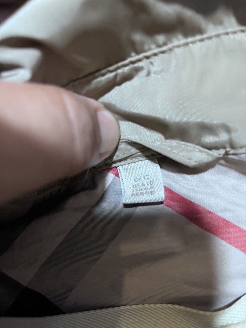 BURBERRY (Category: Coats, Jackets and Outerwear) located in Dagupan City. Submitted by calmocean-f675cc (Listing ID 1461252950, Image 3). Description: BURBERRY TRENCH COAT AUTHENTIC SIZE MEDIUM WOMEN 1850 add sf .