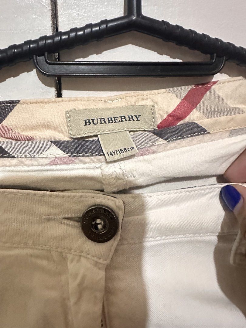 Burberry pants (Category: Jeans) located in Tandag. Submitted by kawaiispreloved (Listing ID 1461274218, Image 2). Description: 14y size on tag Xs to small adult.