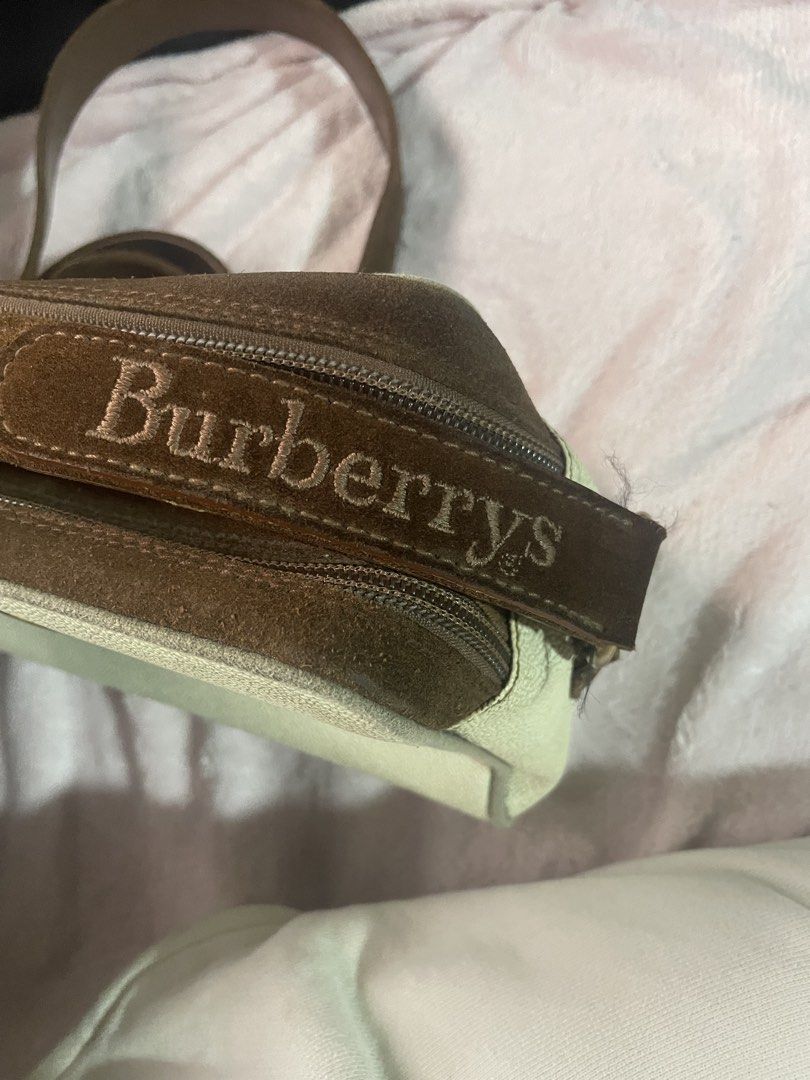 Burberrys (Category: Luxury Bags & Wallets) located in Baguio. Submitted by li_aaan (Listing ID 1461147450, Image 3). Description: Vintage Burberrys Crossbody Bag All details posted .