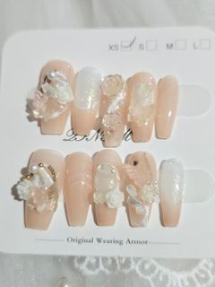 (Category: ) located in . Submitted by jangmiscloset (Listing ID 1461225857, Image 1). Description: .