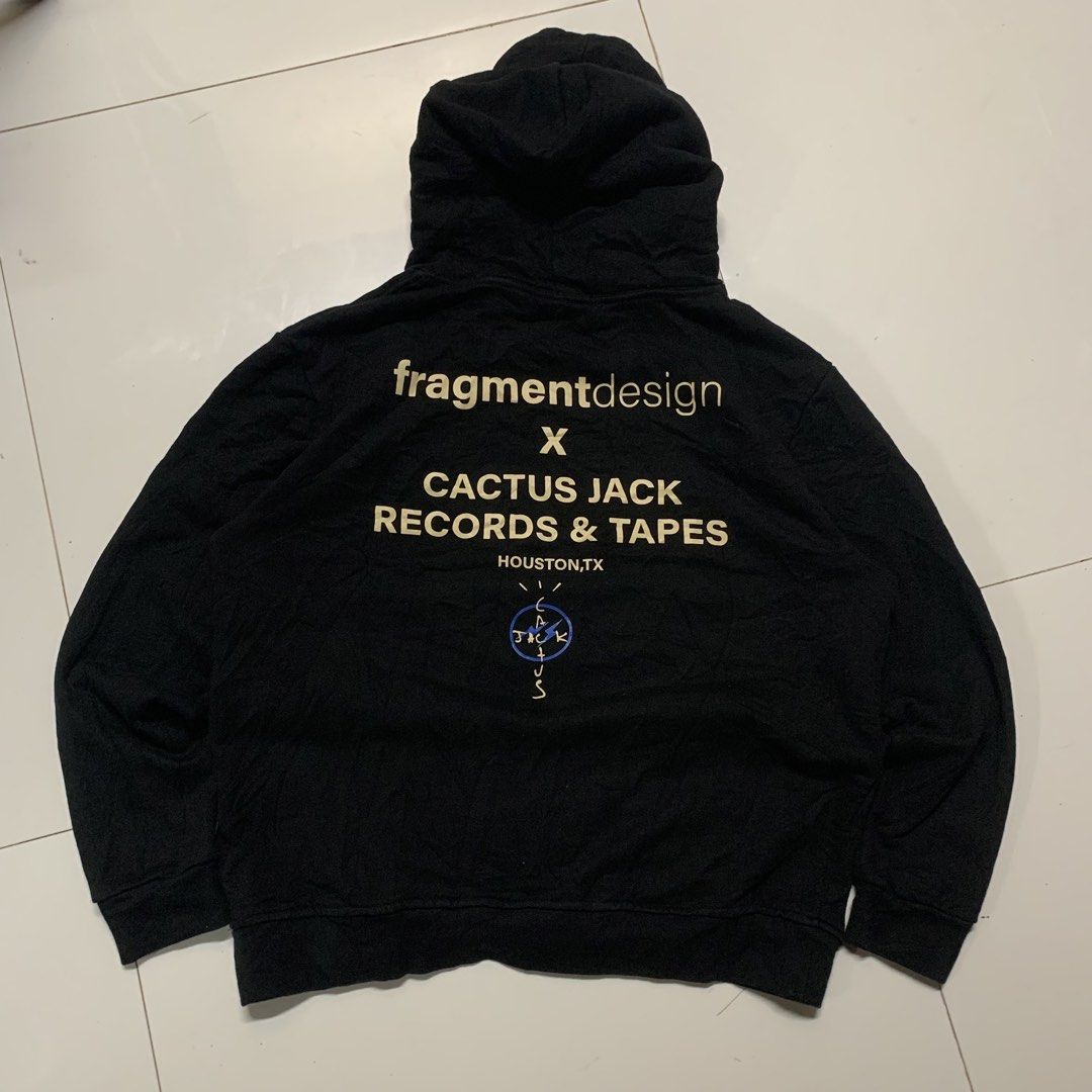 CACTUS JACK x FRAGMENTS HOODIE (Category: Hoodies) located in Andop. Submitted by junjun_watanabe (Listing ID 1461264918, Image 1). Description: Size S Color rate: 9.5/10 condition: Excellent no issues .
