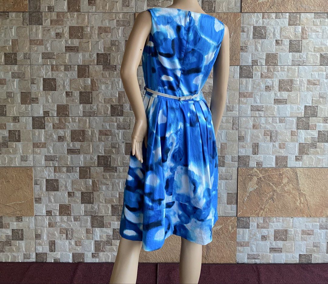 CALVIN KLEIN - MULTI COLOR DESIGN DRESS (Category: Dresses) located in Bacolod City. Submitted by timelessbyjosh (Listing ID 1461225059, Image 3). Description: BEST FOR CASUAL OUTFITS SIZE : ACTUAL COLOR : SHADES OF BLUE & WHITE COLOR RATE : 10 OUT OF 10 CONDITION : NEAR NEW MATERIAL : 98 % COTTON & 2 % SPANDEX MADE IN : FLAWS : NONE DIMENSIONS LENGTH - 37. 5 WIDTH ( ARMPIT TO ARMPIT )- 16 WAIST - 27 MEASUREMENT TAKEN WHILE LAYING FLAT. PLEASE CO