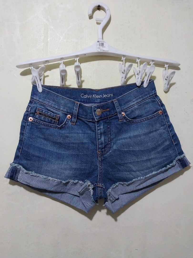 Calvin Klein Jeans Denim Shorts (Category: Shorts) located in Manila. Submitted by PrinceDani.Clothing (Listing ID 1461307261, Image 1). Description: Calvin klein denim shorts Size 27in width 11in length excellent condition .