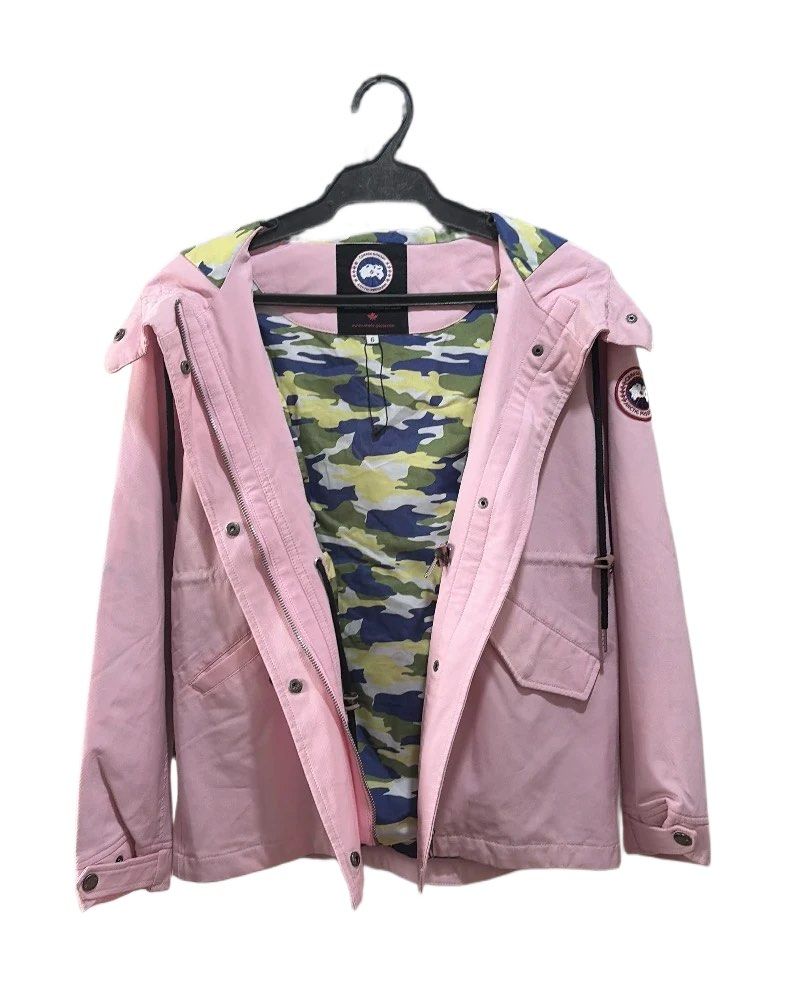 Canada Goose Pink Hooded Jacket with Camo Lining (Category: Coats, Jackets and Outerwear) located in Calamba. Submitted by ealectrice27 (Listing ID 1461183398, Image 2). Description: .