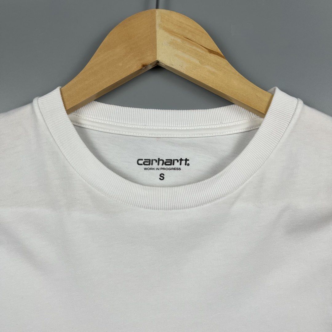 Carhartt WIP Chase L/S (Category: Activewear) located in Los Banos. Submitted by 4030.archives. (Listing ID 1461303549, Image 3). Description: Carhartt WIP Chase L/S 2000 Pesos Small Length : 28 inches Width : 20 inches Excellent Condition.