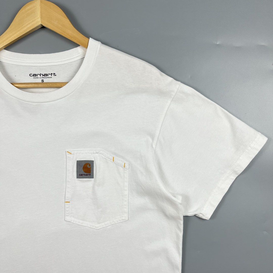 Carhartt WIP State Tee (Category: Activewear) located in Los Banos. Submitted by 4030.archives. (Listing ID 1461267806, Image 2). Description: Carhartt WIP State Tee 1700 Pesos Small Length : 28 inches Width : 20 inches Good as new.