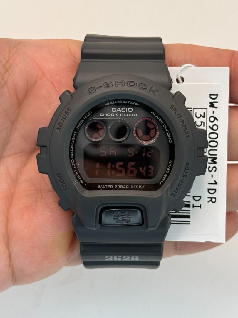 CAROUSALE! ORIGINAL G-SHOCK DIGITAL DW-6900UMS-1D (Category: Men's Watches) located in Manila. Submitted by lynbntz28 (Listing ID 1461171746, Image 1). Description: Series: G-SHOCK 6900 Display: Digital Movement: Quartz Case & Bezel: Resin Band: Resin Band Glass: Mineral Glass Case Size: 53.2 × 50 × 18.7 mm Weight: 67 g Water Resistance: 200M Shock Resistance: Yes Battery: CR2016, approximately 5 years Stopwatch: 1/100-second Countdown Timer: 24 