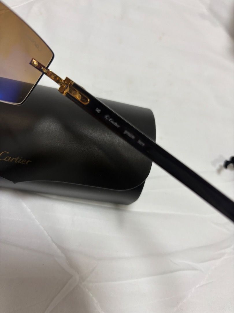 Cartier White Buff Horn. Authentic 💯 (Category: Sunglasses & Eyewear) located in Quezon City. Submitted by yang0603_turtle (Listing ID 1461300552, Image 2). Description: - Authentic Buffalo horn Cartier Sunglass - Includes hard box,red box, pouch and cartier cream.