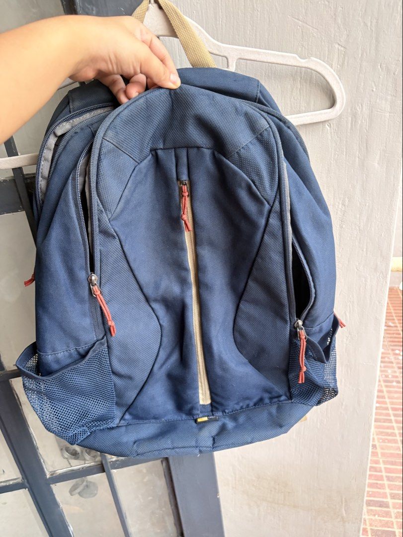 Case Logic Blue Backpack (Category: Backpacks) located in Cainta. Submitted by declutteringprelovedbyzelle (Listing ID 1461237898, Image 1). Description: .