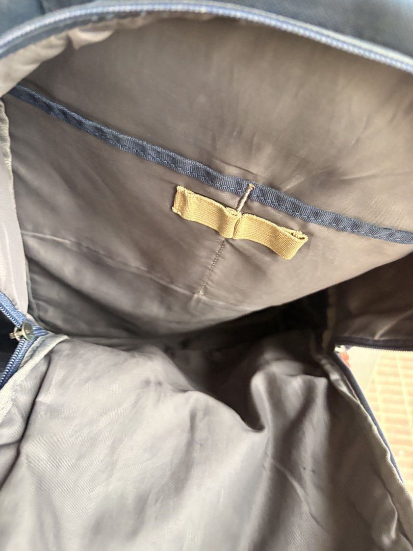 Case Logic Blue Backpack (Category: Backpacks) located in Cainta. Submitted by declutteringprelovedbyzelle (Listing ID 1461237898, Image 3). Description: .