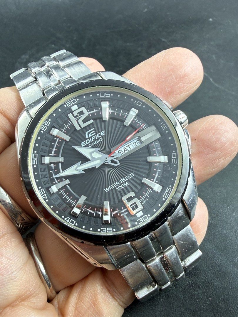 Casio 雙日曆男裝電子錶 （分類：手錶）位於 Hong Kong。 由 yuenyung28 提交（商品編號 1461231124，圖片 4）。簡介： 行走功能良好。